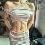 2025-09-27 18.46.12-图集-我没有叽-休息日 原相机 无滤镜 空腹不充血...铁女孩 #毫无训练痕迹 #身材 #腹肌_3